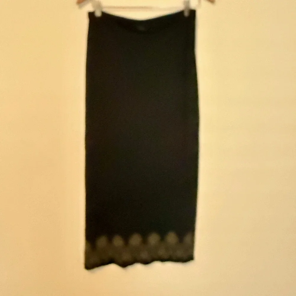 Banana Republic Maxi Skirt Womens Small Black Lace Scallop Hem Rayon